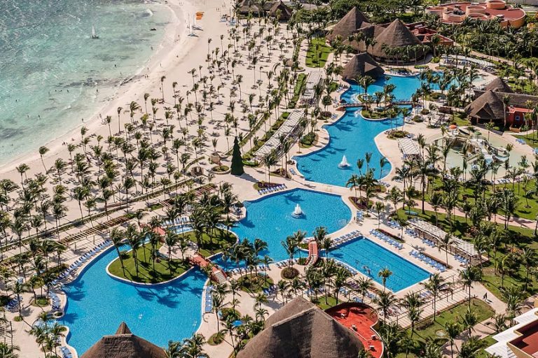 Barcelo Maya Colonial