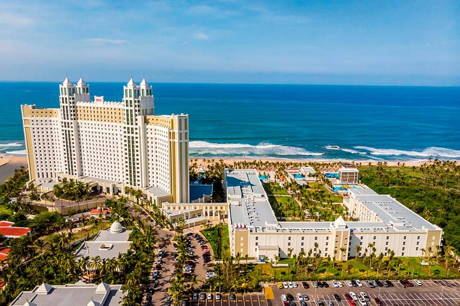 Riu Emerald Bay